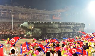 Повишена готовност: готви ли се Северна Корея за война