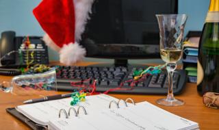 Как да оцелеем на служебното коледно парти
