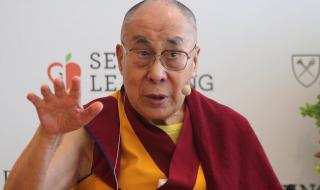 Далай Лама бе приет в болница