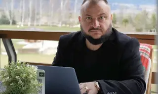 Писател: Гинка от „Оборище“ и умните и красивите от жълтите павета са пред инфаркт заради Карбовски