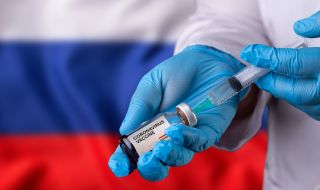 Как изчислиха ефективността на руската ваксина? „Може би взеха резултатите на Pfizer и добавиха 2%”