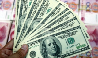 $94 млрд. изхарчил Китай през август в подкрепа на юана и борсата