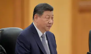 Си Дзинпин поиска край на изтощителната конкуренция в китайската икономиката и задълбочено внедряване на AI