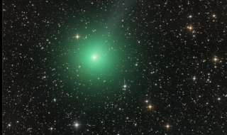 Зелена комета в небето тази вечер