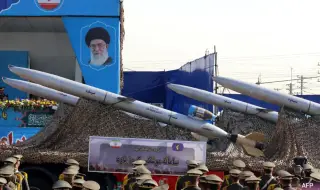 Китайски експерти: Иран има ракети и дронове за още три месеца, САЩ и Израел също привършват запасите