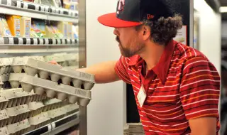 Отваря врати първият "Магазин за хората"