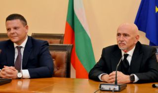 Първите задачи пред Събев: Летището в Русе и преминаването през Дунав мост 1