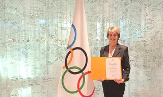 Весела Лечева се подписа на стената на олимпийците в МОК 