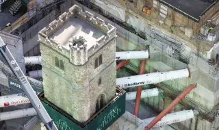 Активисти повредиха витрина с императорска корона в Лондонската кула 