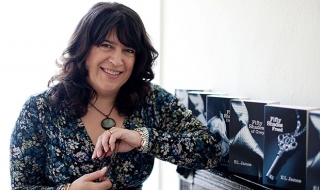 Десетте най-добре продавани писатели в света