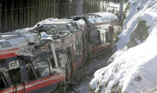 Двама ранени при катастрофа на влак-стрела в Норвегия