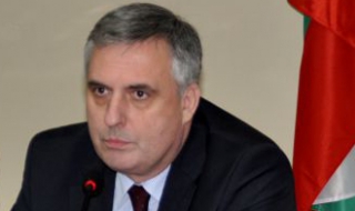 Калфин: Министър Горанов трябва да обясни за заема от 16 млрд. лв.