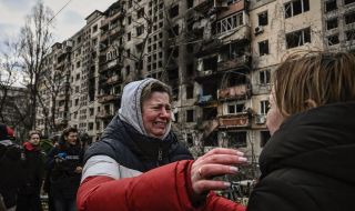 Какво преживях от началото на войната: Трима украинци разказват