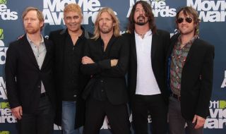 Foo Fighters издадоха десетия си музикален албум