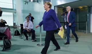 Меркел трябва да отиде в Русия на 9-ти май