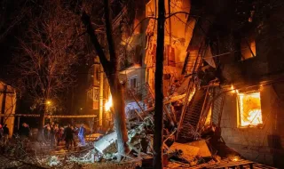 Загинал и 11 ранени в Харков, дрон запали домове край Лвов