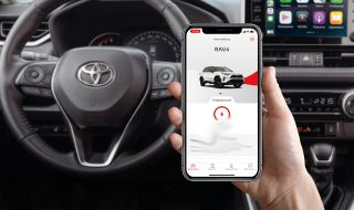 Собствениците на Toyota ще могат да наблюдават колите си чрез смартфон