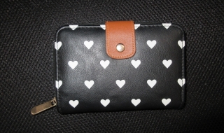 Факти.бг намери собственика на изгубено портмоне