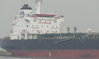 ДПС: Отпадането на дерогацията за руския петрол трябва да се случи веднага