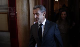 Саркози: Украйна трябва да бъде неутрален "мост" между Русия и Европа