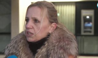 Общинските служители, счупили прозорците на Македонския клуб в Благоевград: Това не е вандалски акт