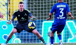 Вратарят на Левски със силно послание преди дербито с Лудогорец