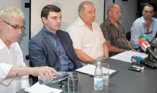 Политико-икономически интереси отнемат лиценза на болница "Папуров"