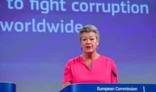 Еврокомисарят Илва Йохансон пристигна в Киев