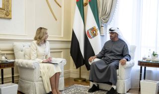 Президентът на ОАЕ се срещна с Олена Зеленска в Абу Даби 
