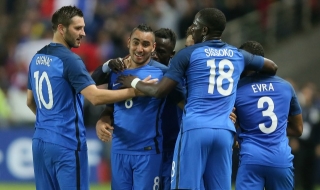 Франция победи Камерун в голово шоу