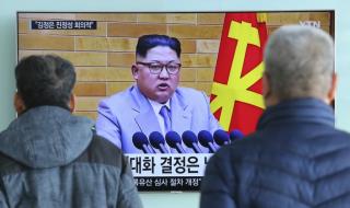Пхенян отваря горещата линия със Сеул
