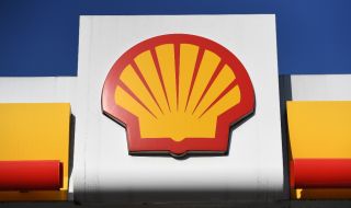 Спряха продажбите на гориво на бензиностанциите "Shell" в Русия