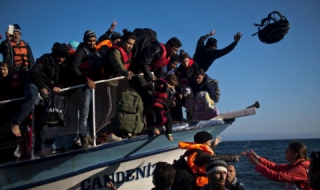 МВФ: Бежанците са от полза за Европа
