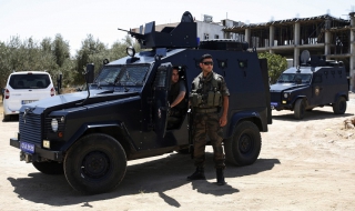 Висши военни обвинени в заговор за преврат в Турция