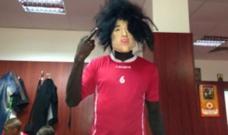 Менди: Не се подигравам на Боби