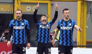Интер разби Милан и протегна ръка към титлата в Серия "А"