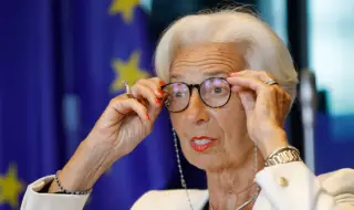 Лагард напуснала VIP събитие в Давос заради обидна реч на министъра на търговията на САЩ 