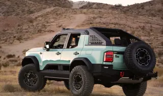 Toyota може да пусне изцяло нов Land Cruise Pickup, но само ако клиентите го искат