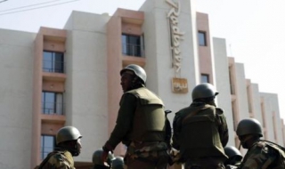 Властите в Мали преследват трима заподозрени за атаката в хотела
