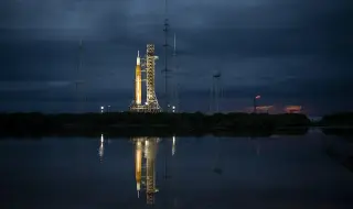 Далеч от Земята! Екипажът на "Артемис II" счупи 56-годишен рекорд 