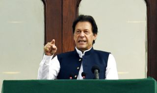 Премиерът на Пакистан падна от власт