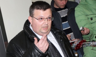 Цацаров поискал рушвет, ВСС скрил сигнала?