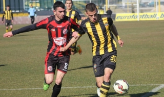 „Ботев“ вкара четири гола на втория в „Б“ група