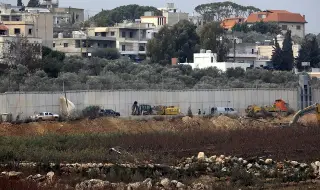 Израел наводнява тунелите в Газа?