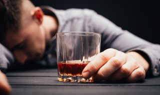 Спецакция срещу фалшивия алкохол