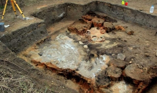 Древните обитатели на Слатина „погребвали” къщите си