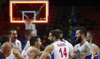 Сърбия на финал на Световното по баскетбол след бой над Франция