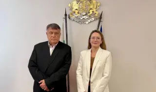 Цветелина Пенкова и министър Вълчев обсъдиха бъдещето на европейското финансиране за науката и образованието