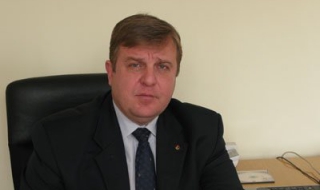 Каракачанов: изказванията на Борисов за шистовия газ са „след дъжд качулка”