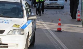 Кола уби чакащ на автобусна спирка в Сливен
